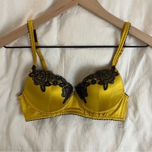 Elle Macpherson Silk Bra 32B